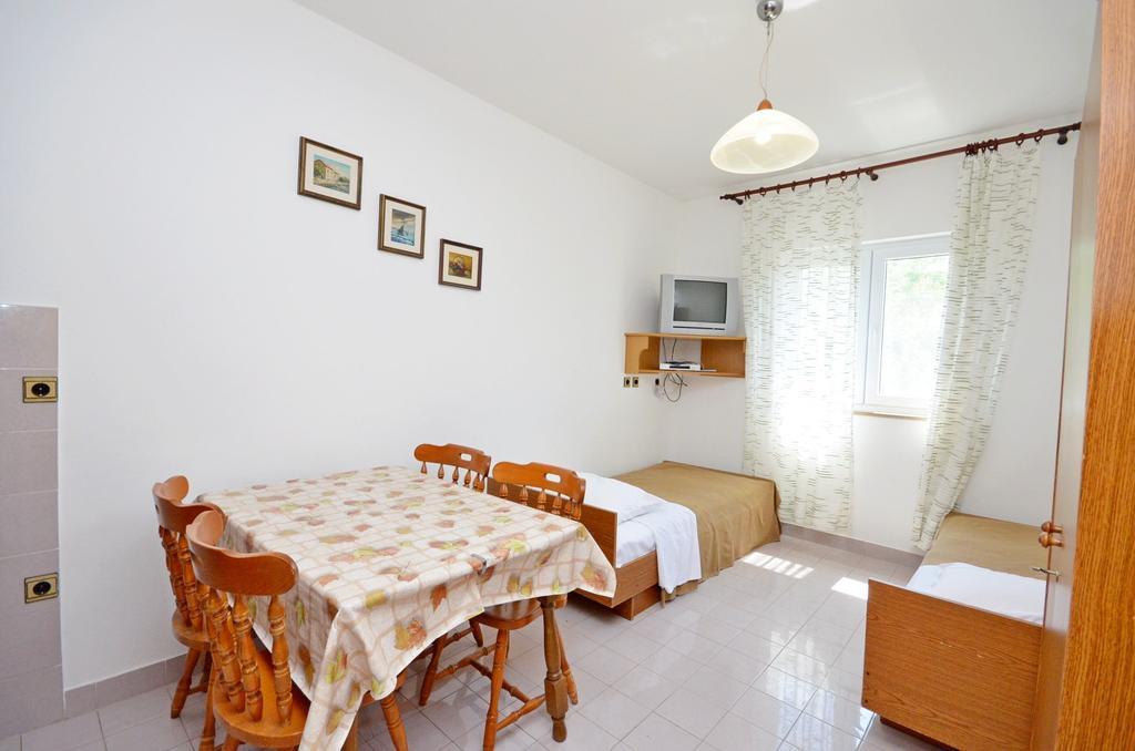 Apartments Vila Punta Jadrtovac Zewnętrze zdjęcie