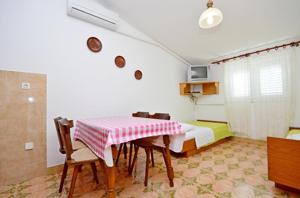 Apartments Vila Punta Jadrtovac Zewnętrze zdjęcie